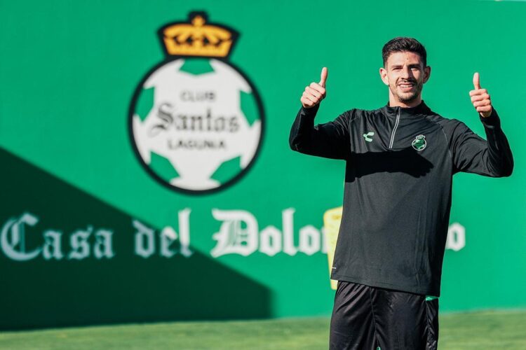 Santos Laguna tiene nuevo delantero