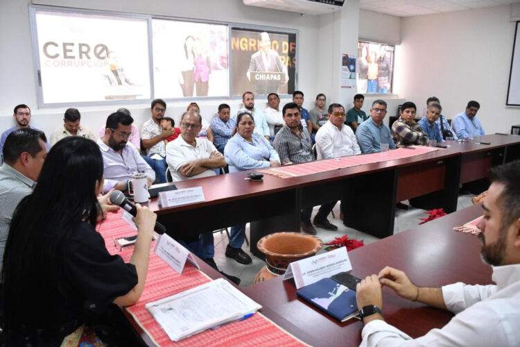 Fortalecen la transparencia con la entrega de Constancias del Registro de Contratistas 2025