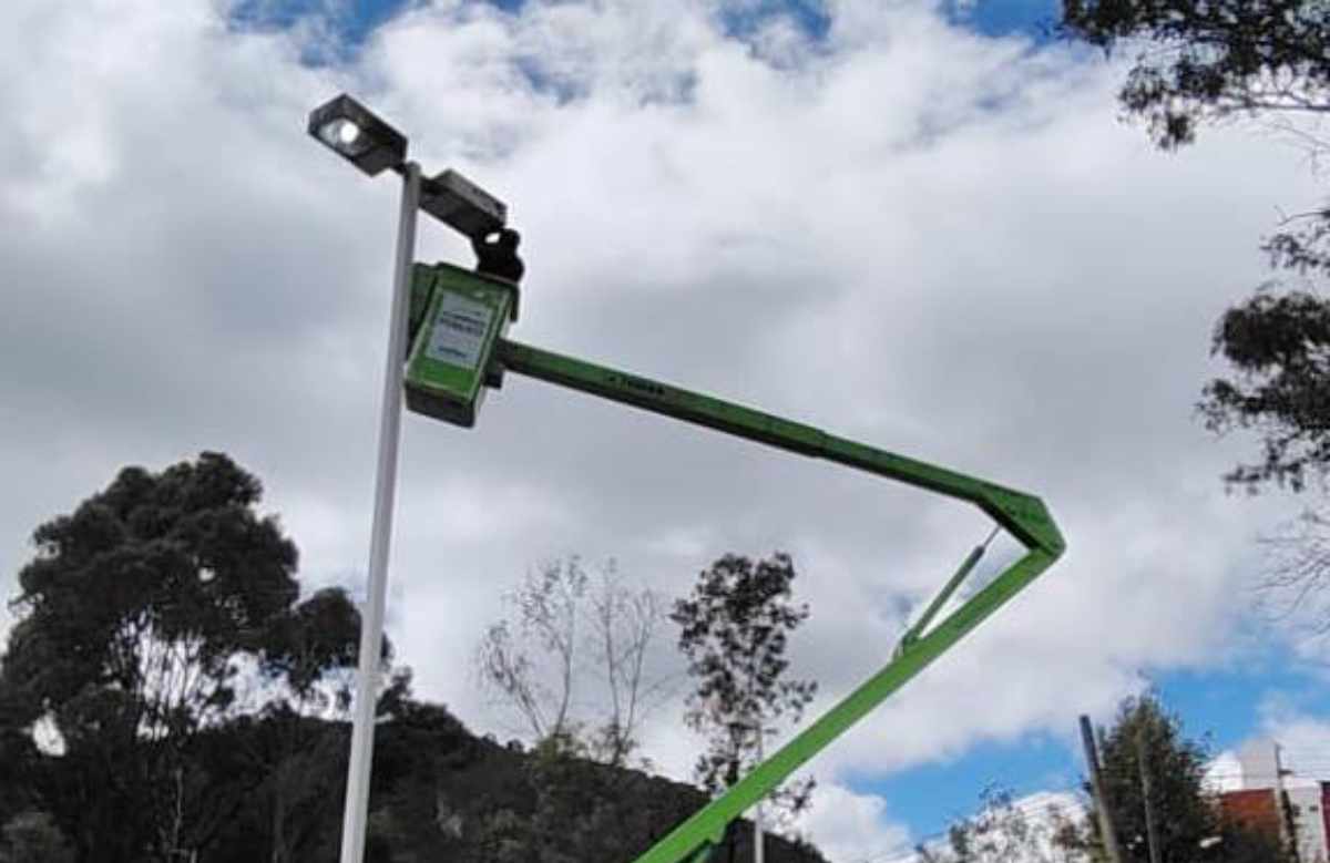 Refuerzan atención a denuncias ciudadanas sobre alumbrado público en San Cristóbal 