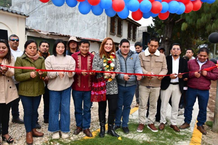 Inauguran rehabilitación histórica de drenaje en la Colonia Benito Juárez