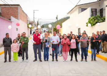 Inauguran rehabilitación de drenaje y pavimentación en la colonia FETSE 2000