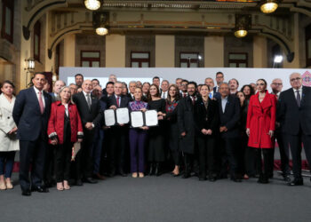 Claudia Sheinbaum anuncia proyecto de reforma para la implementación gradual de jornada laboral de 40 horas