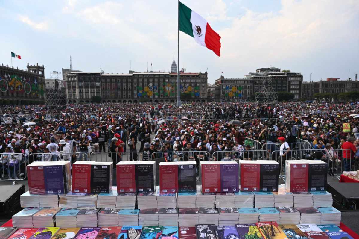 Encabeza presidenta entrega gratuita de 2.5 millones de libros 