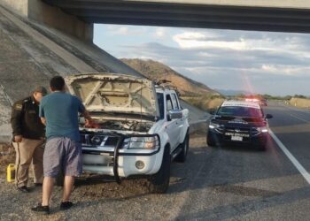 SSP continúa brindando apoyo y auxilio vial en al red estatal de carreteras en Chiapas 
