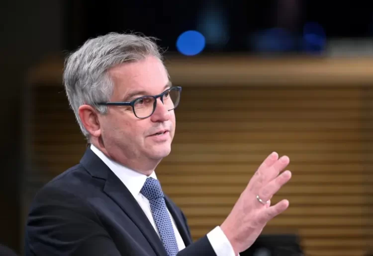 Países de la UE aprueban endurecimiento de su política migratoria