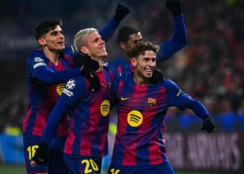 Barcelona conquista Praga y se acerca a los ocho mejores de la Champions