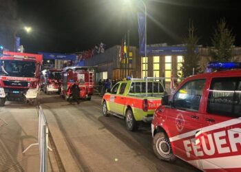Desalojan el Foro de Davos tras un incendio cercano a la zona