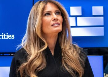 Equipo del documental de Melania Trump pide que retiren sus nombres de los créditos
