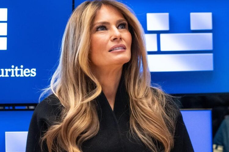 Equipo del documental de Melania Trump pide que retiren sus nombres de los créditos