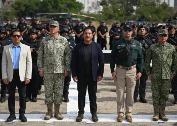 ERA encabeza entrega de armamento a las corporaciones de seguridad estatal
