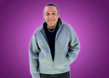 Esteban Macías se defiende tras ataques por perforaciones y uñas pintadas