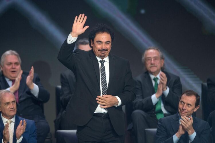 Candidatean a Hugo Sánchez en redes sociales para ser entrenador del Real Madrid