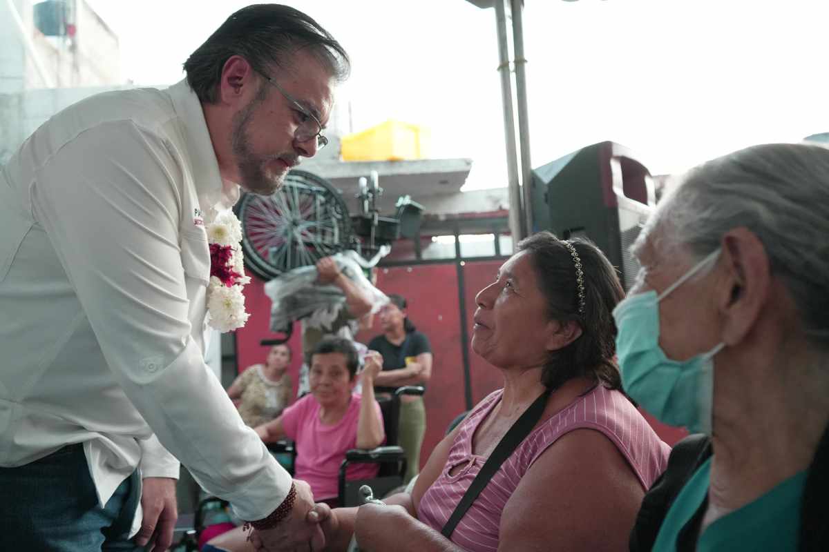 Secretaría del Humanismo entregó dispositivos de movilidad a familias de Paso Limón