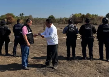 Grupo Interinstitucional restituye predio invadido en Playa San Benito de Tapachula
