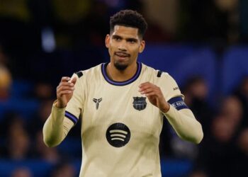 Ronald Araujo vuelve con el Barcelona para la Supercopa de España