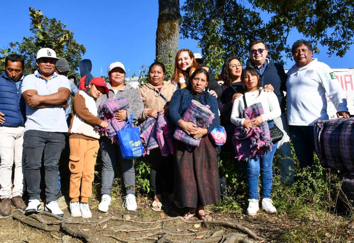 Refuerzan apoyo invernal a familias de Albania Alta ante caída de heladas