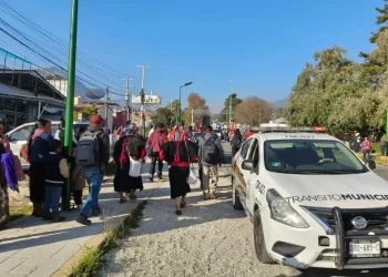 Protección Civil y Tránsito Municipal brindan resguardo a procesión 