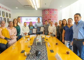 SEyT y Consejo Estatal de Notarios impulsan la formalización empresarial en Chiapas