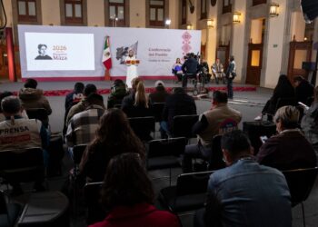 Presidenta destaca inicio del 2026 con ganancia del peso frente al dólar