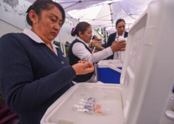 ‘Hay suficientes vacunas para sarampión’, precisa Sheinbaum