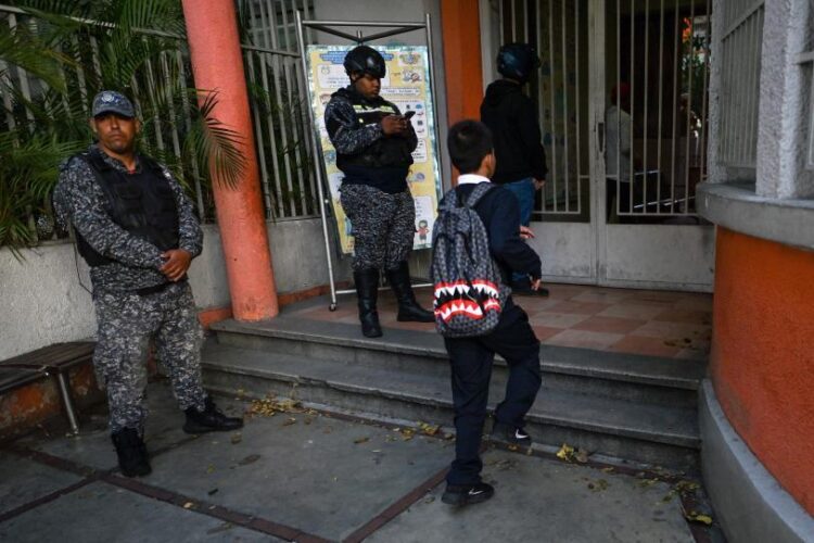 En Venezuela, escuelas retoman clases tras captura de Maduro y bombardeo de EU