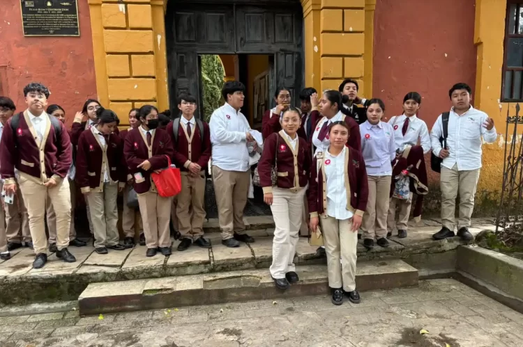 Cecytech prepara a jóvenes en Servicios de Hotelería para fortalecer el sector turístico