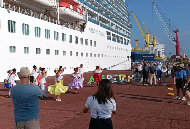 Puerto Chiapas fortalece presencia en la ruta de cruceros con la llegada del Island Princess