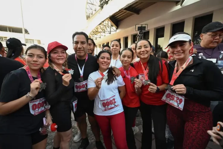 Eduardo Ramírez participa en carrera con causa “Para el amor no hay obstáculos”, en Tapachula