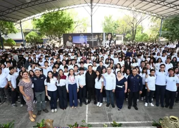 ERA entrega mobiliario e insumos al Cobach y fortalece infraestructura educativa en el Cebech