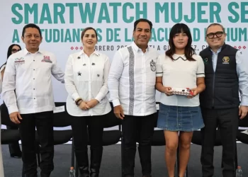 Con el programa Mujer Segura, Eduardo Ramírez fortalece la seguridad de universitarias