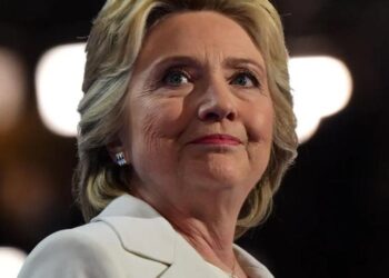 Hillary Clinton exige audiencia pública en la investigación sobre Jeffrey Epstein