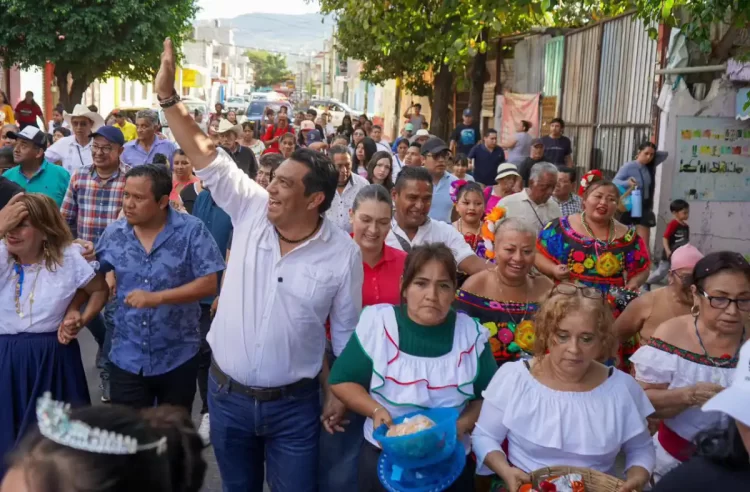 Jovani Salazar y Paco Chacón, únicos candidatos reales a la alcaldía de Tuxtla