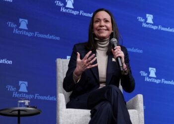 María Corina Machado, dispuesta a reunirse con Delcy Rodríguez