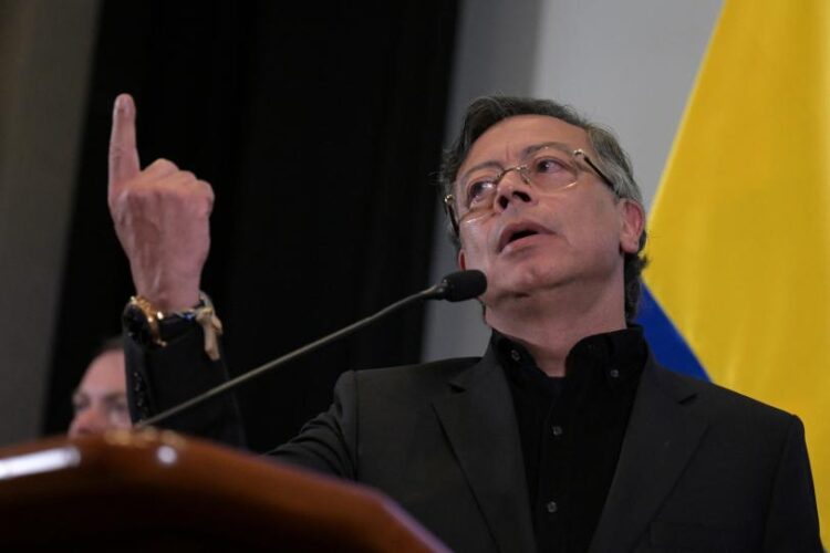 Petro afirma que su reunión con Trump fue “positiva”