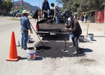 Ayuntamiento de San Cristóbal refuerza programa permanente de bacheo en vialidades estratégicas