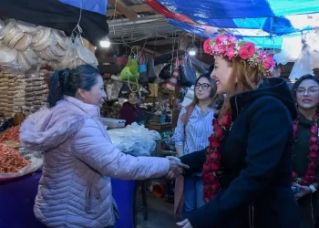 Durante recorrido en Merposur, Fabiola Ricci refrenda respaldo a locatarios