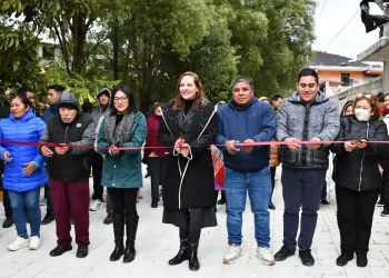 Inauguran pavimentación en Lagos de María Eugenia y fortalecen infraestructura urbana en San Cristóbal