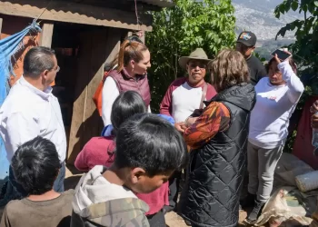 Se compromete alcaldesa Fabiola Ricci a construir vivienda digna para menores de Selva Natividad