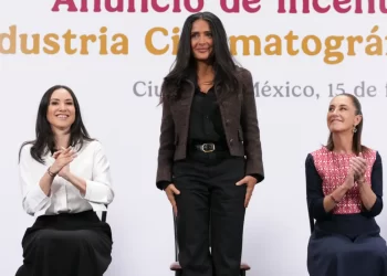 Presidenta anuncia plan integral de apoyo al cine nacional