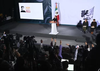 Presidenta inaugura tramo Santa Fe-Observatorio del Tren “El Insurgente”; se conecta Toluca con la CDMX