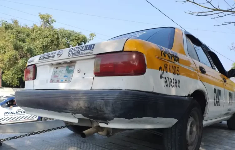 SMyT retira taxis en malas condiciones en Tuxtla Gutiérrez