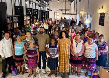 Senadora Susana Harp, en coordinación con el Gobierno de Chiapas, impulsa capacitación a mujeres artesanas 