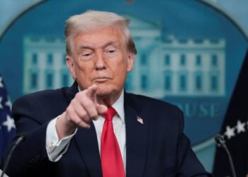 Trump revoca fallo sobre gases de efecto invernadero y reabre debate climático