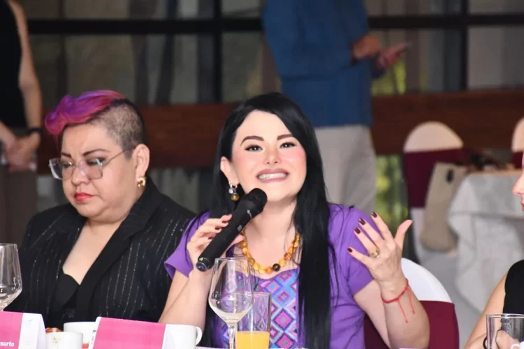 Ana Laura Romero Basurto entre las “25 mujeres líderes de Chiapas”