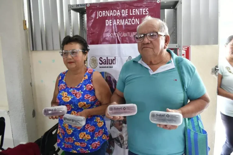 Más de dos mil personas reciben apoyos auditivos y visuales 