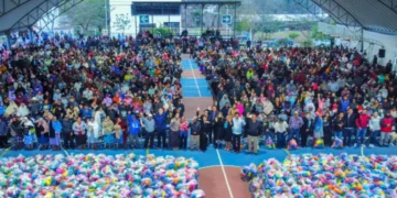 Entregan hilo para elaboración de hamacas a 1,300 artesanas y artesanos en Berriozábal 