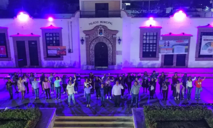 Chiapas y Berriozábal se iluminan por la igualdad