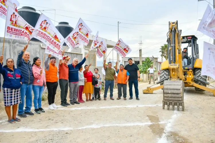 Avanzamos con humanismo con más calles en Horeb La Piedad: Acero 