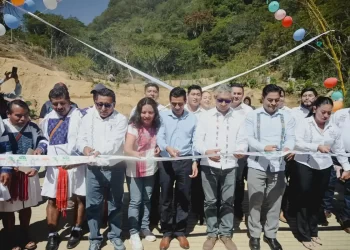 Cecytech atiende infraestructura educativa en zona prioritaria en San Juan Cancuc