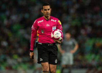 César Ramos atrapado en Qatar: El árbitro mexicano que no puede salir por conflicto bélico